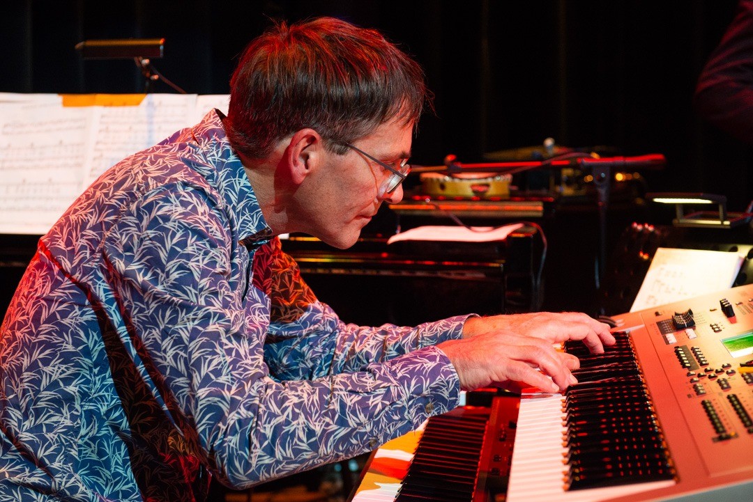 Hans Verburg, Toetsen